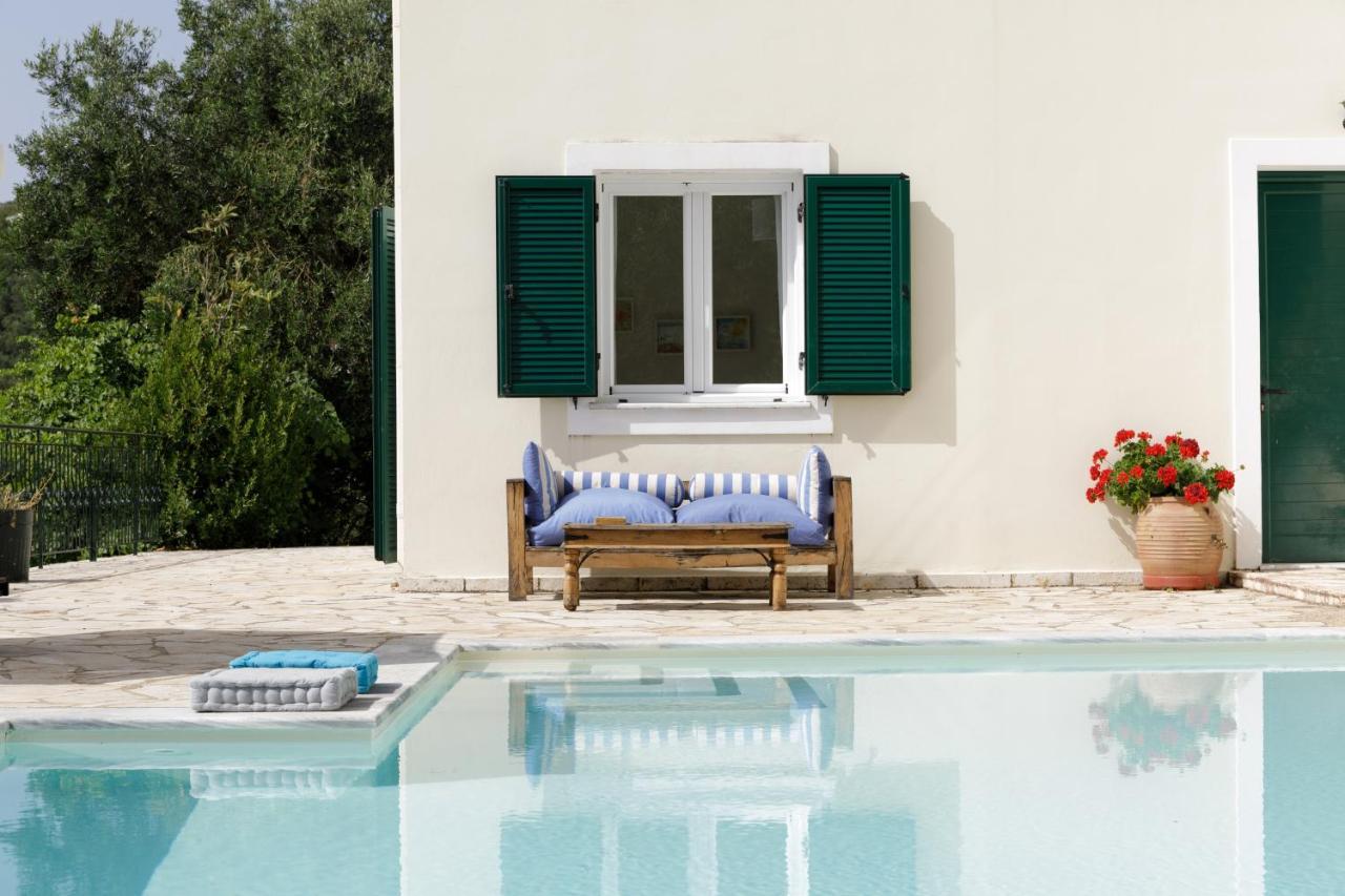 Villa Melissonia Agios Stefanos  Luaran gambar