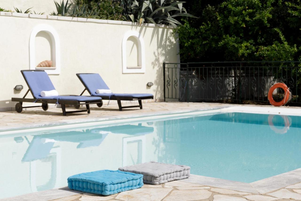 Villa Melissonia Agios Stefanos  Luaran gambar